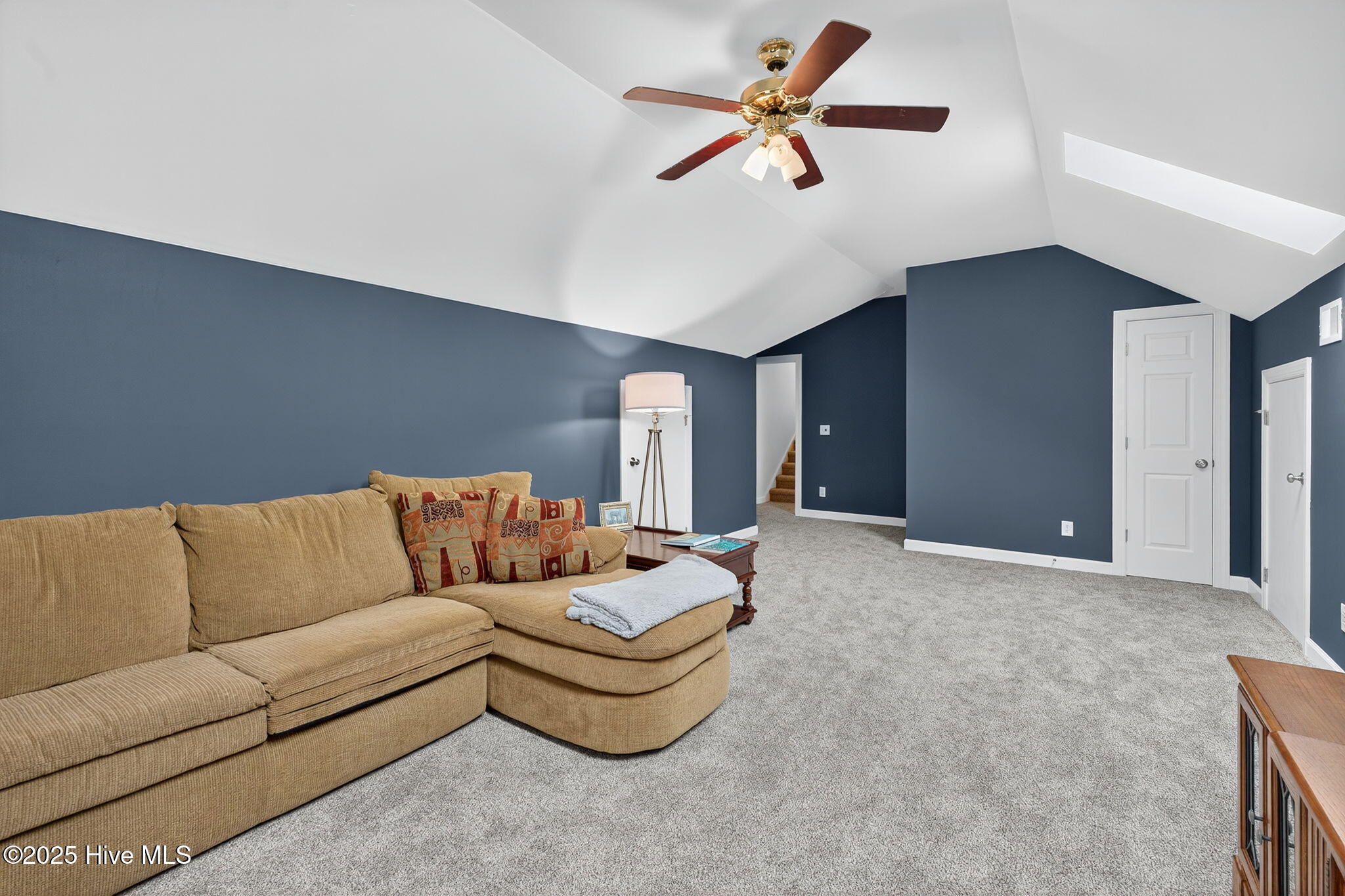 100522503 | Photo 30