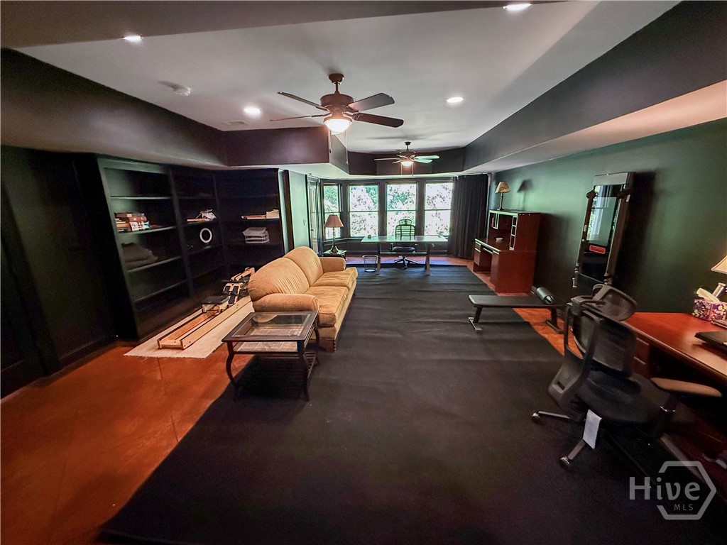 Large Terrace Level Space - Library/Office/Workout space