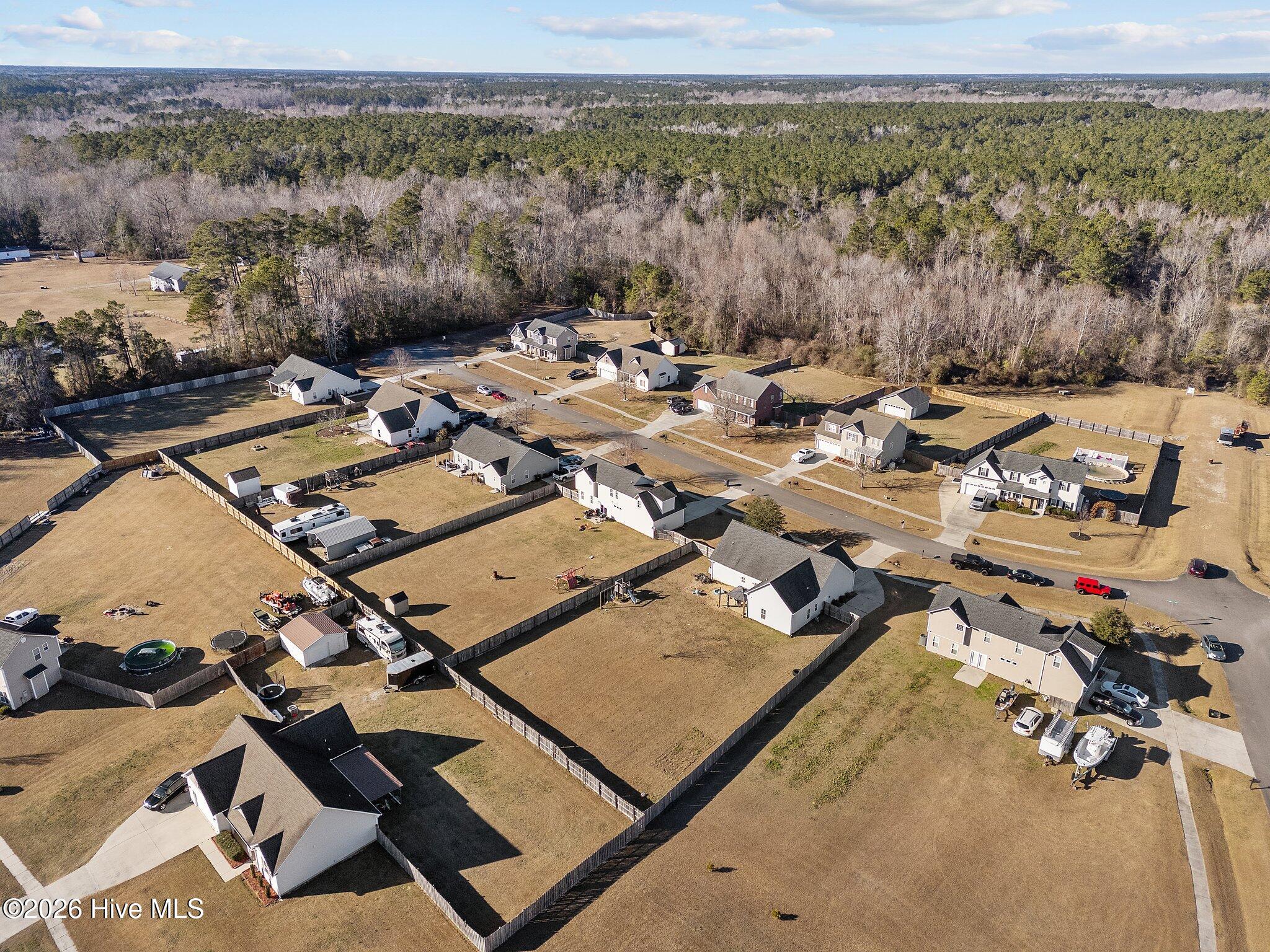 100561323 | Photo 44