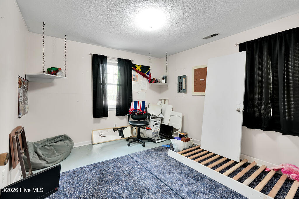 100565708 | Photo 21