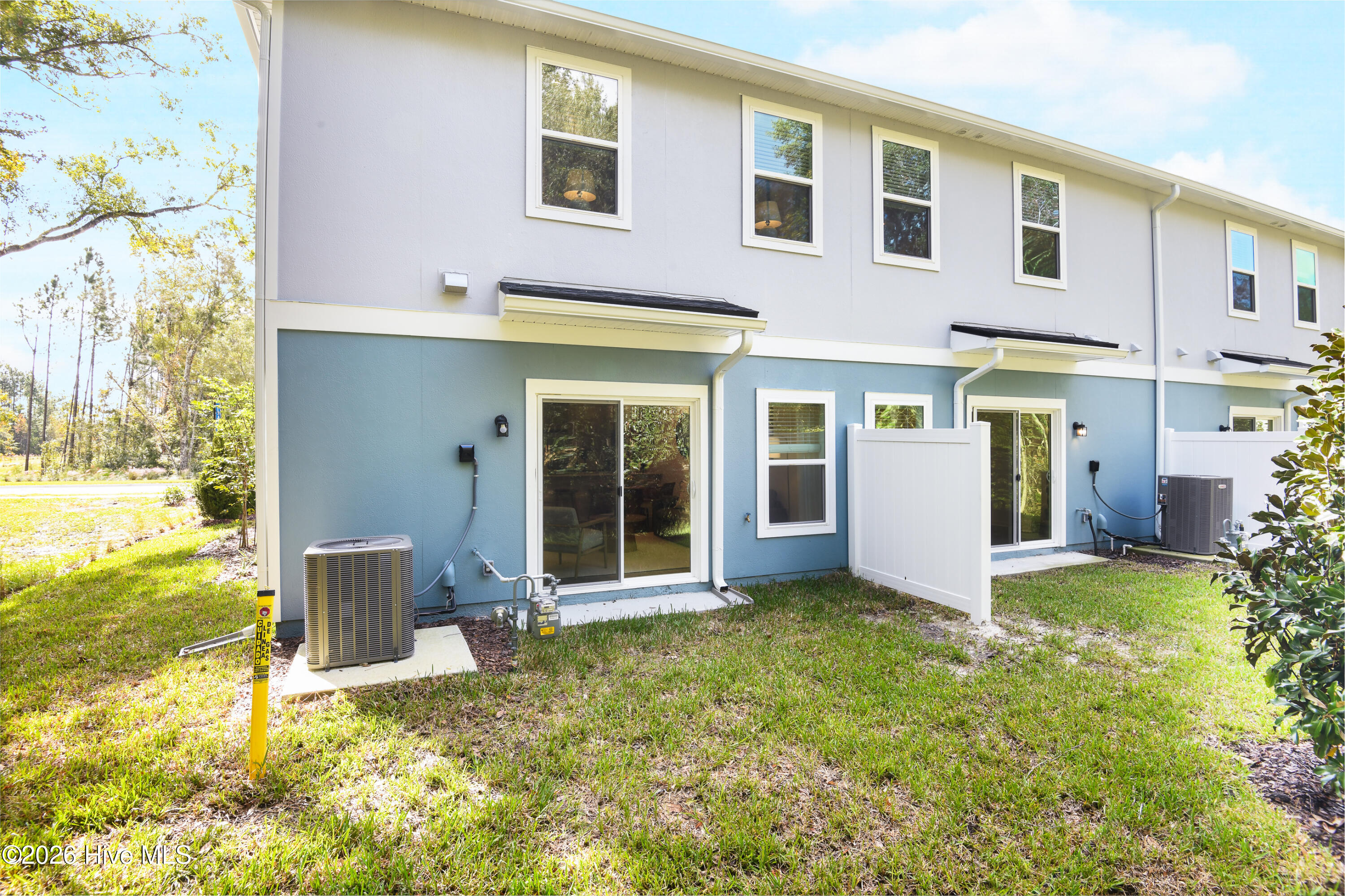 100562616 | Photo 21