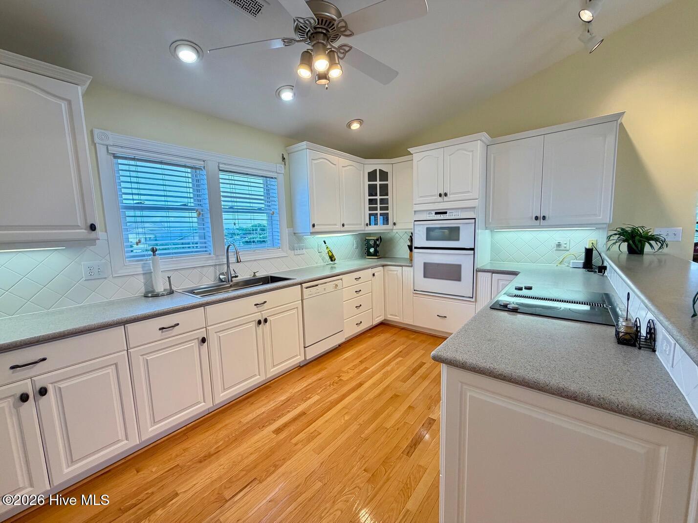 8526 Ocean View Drive,Emerald Isle