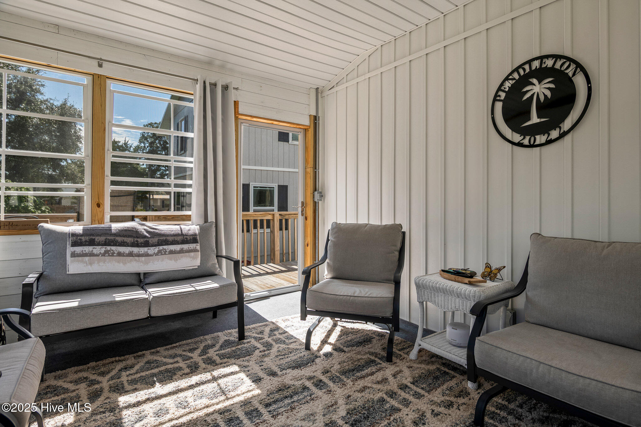 100535195 | Photo 29