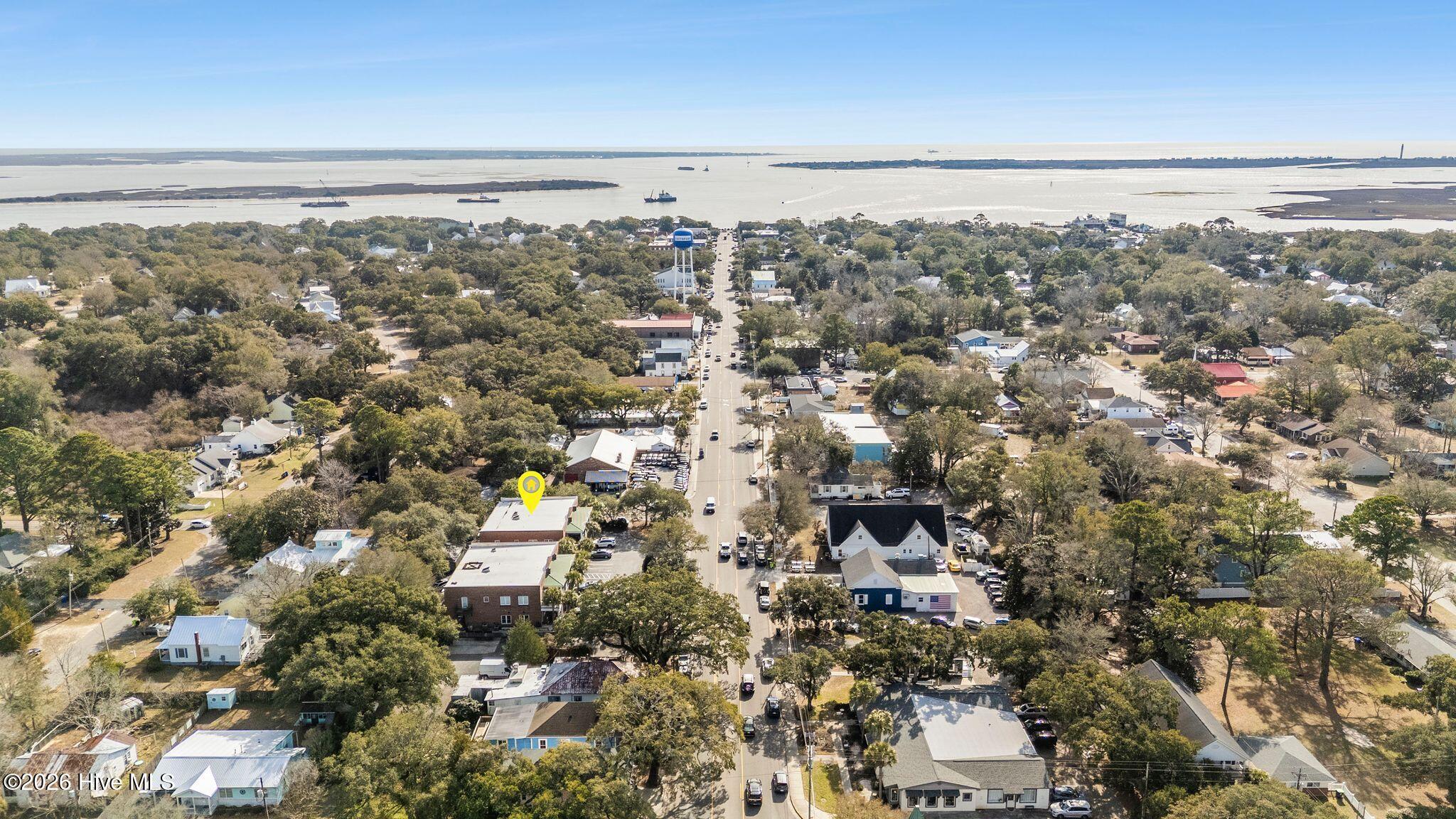 100550657 | Photo 32