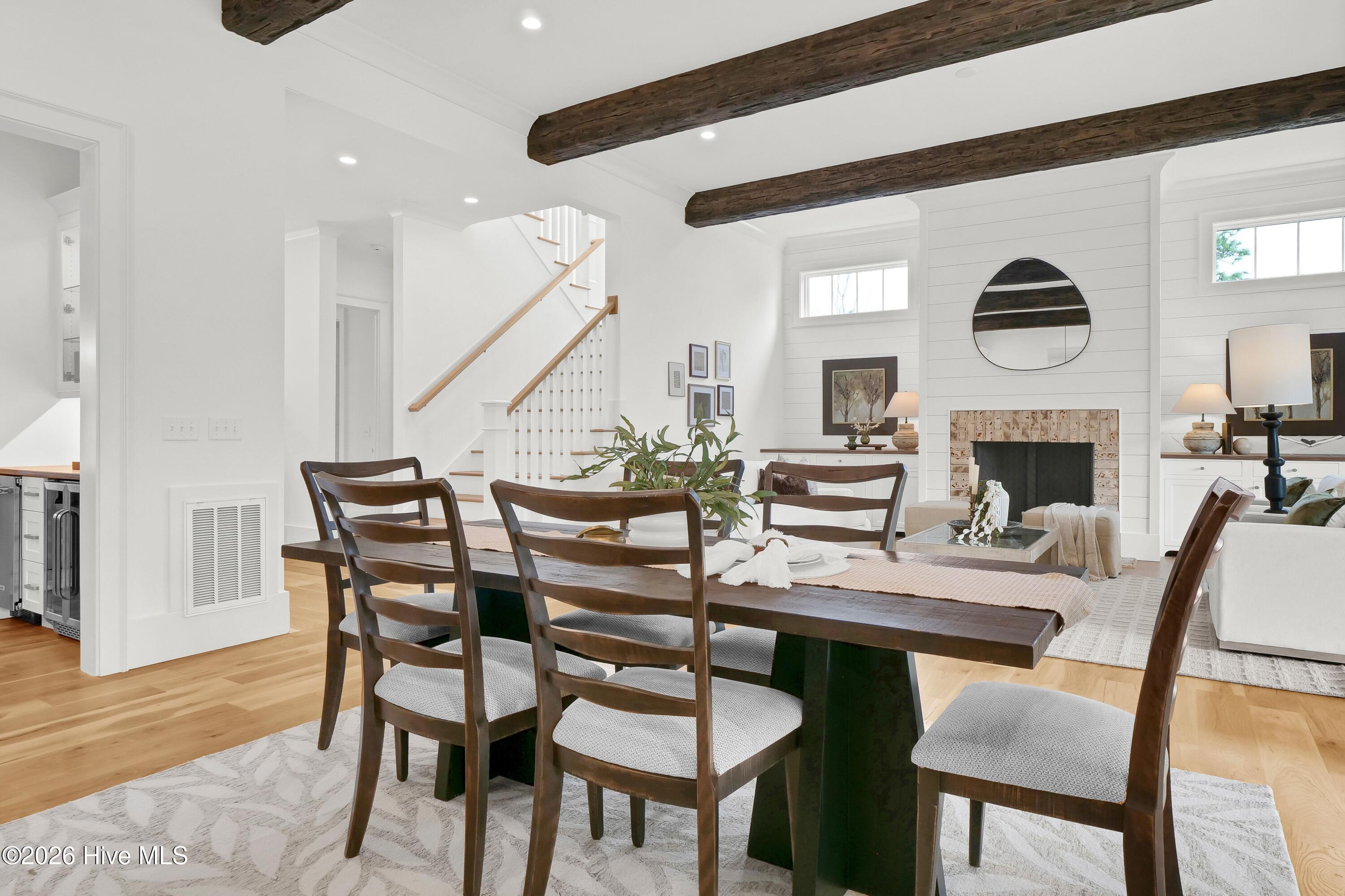 100553648 | Photo 15