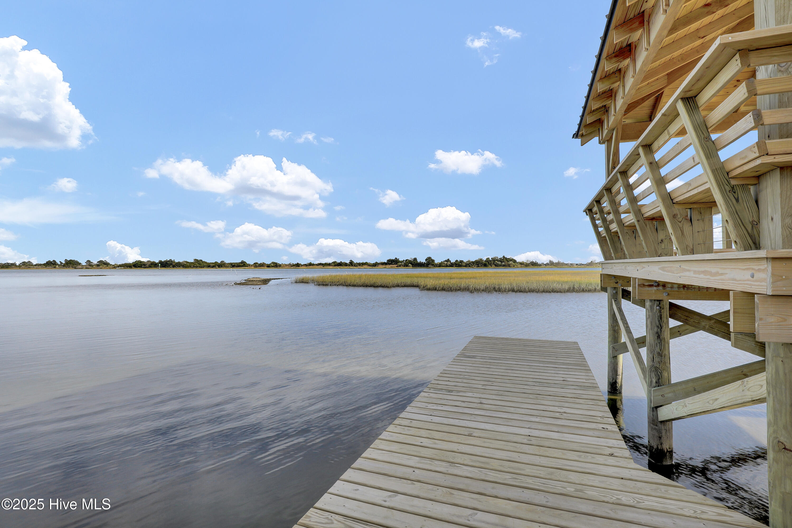 100539864 | Photo 28