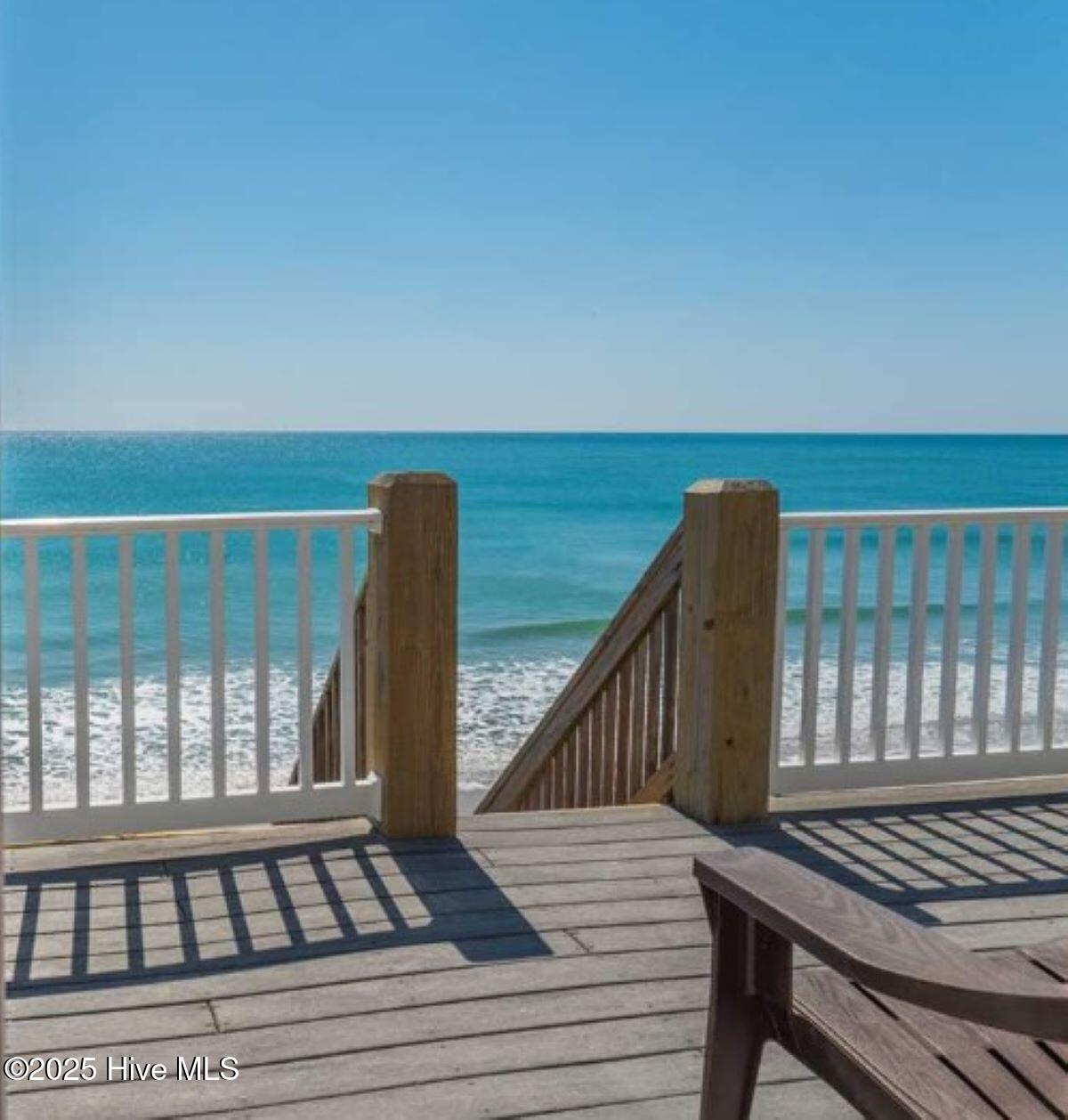 100546704 | Photo 22