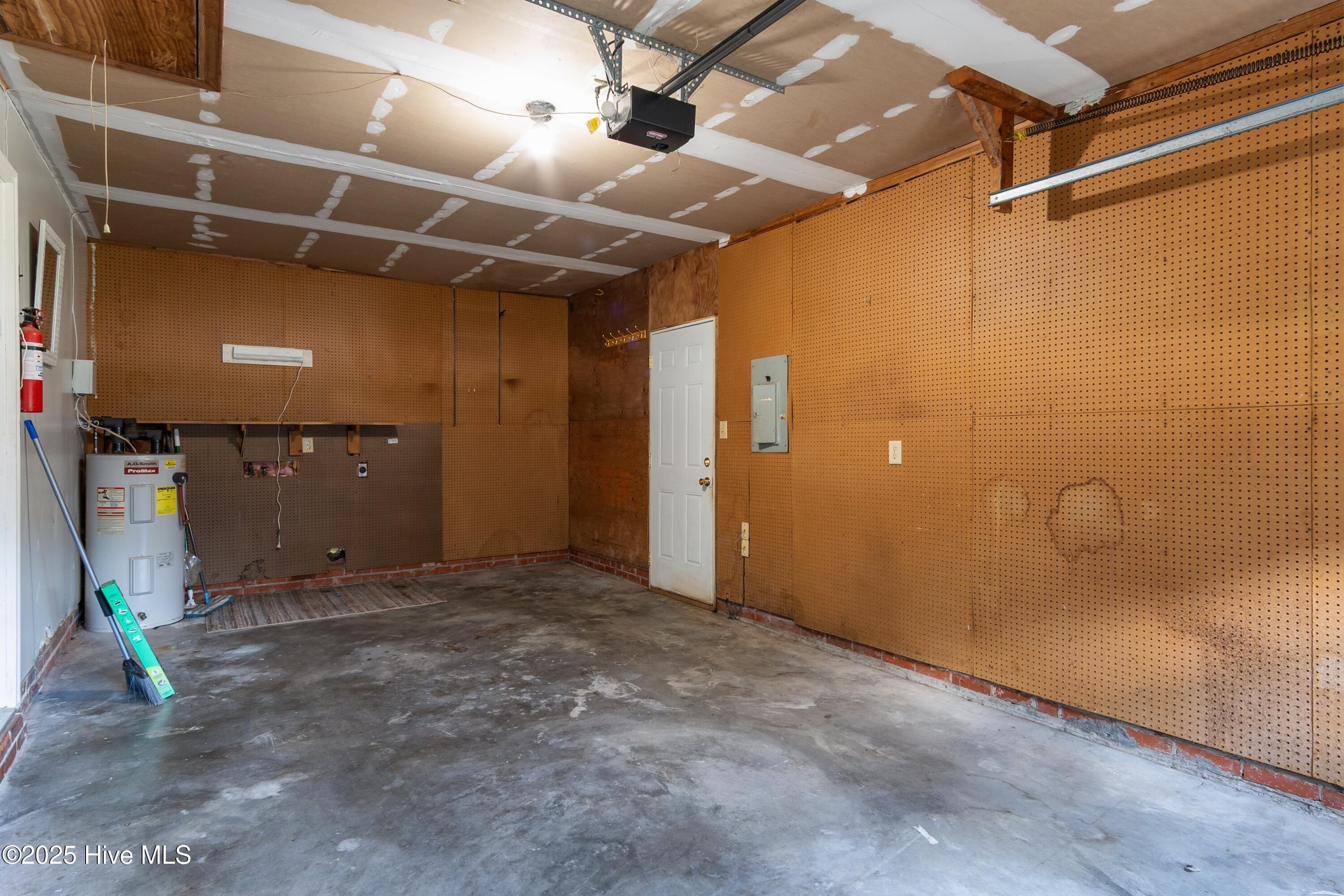 100523600 | Photo 23