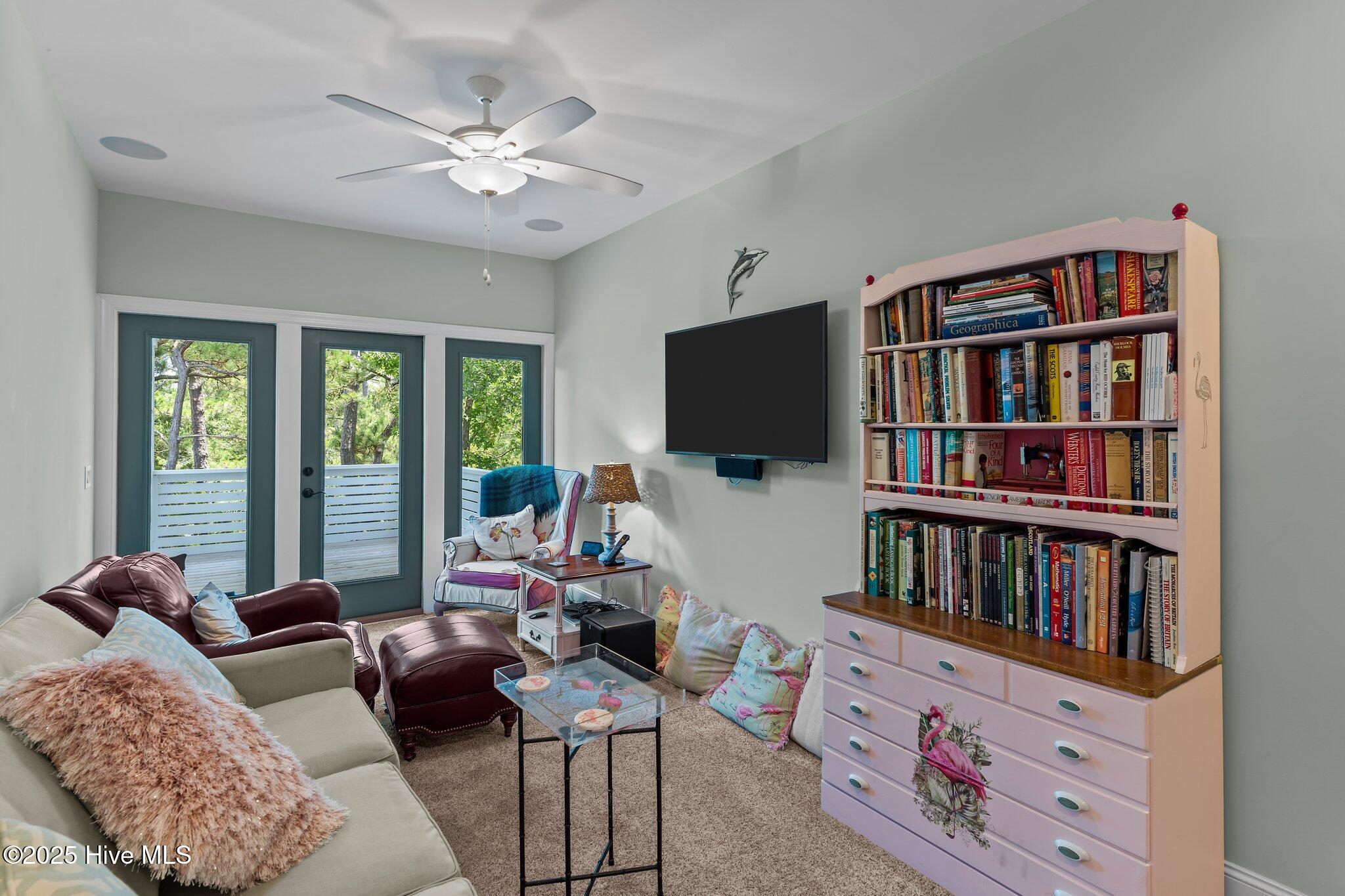 100513257 | Photo 44