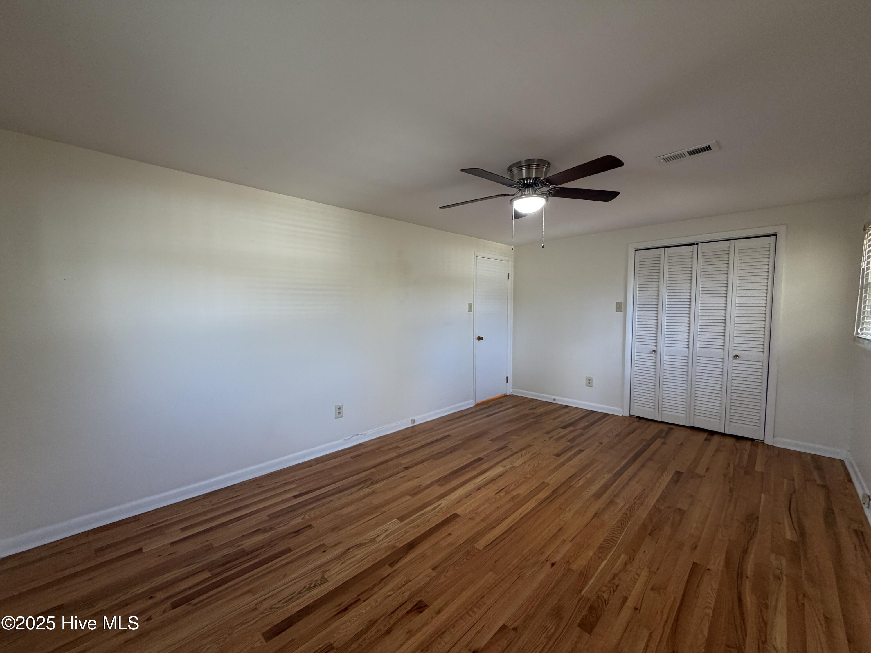 100533977 | Photo 26