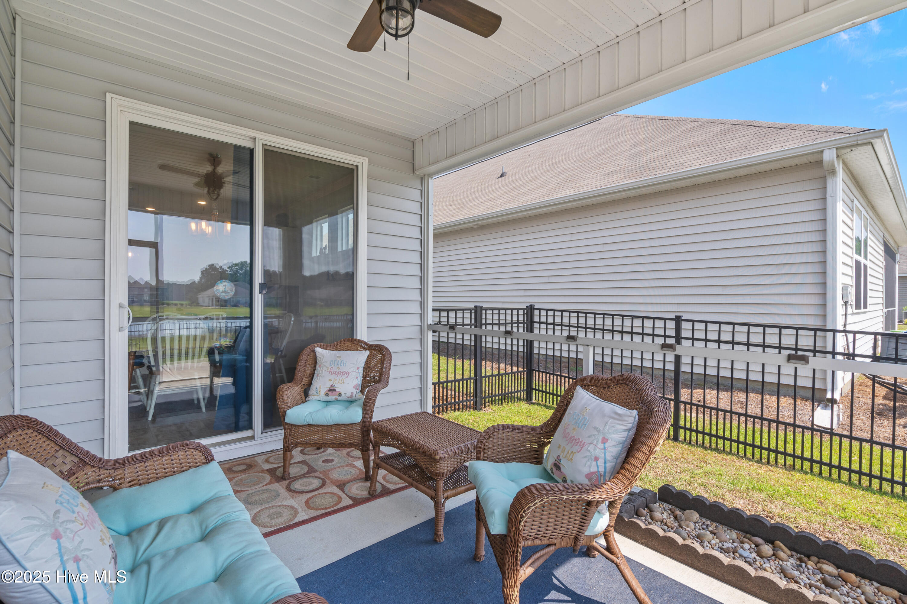 100549848 | Photo 34