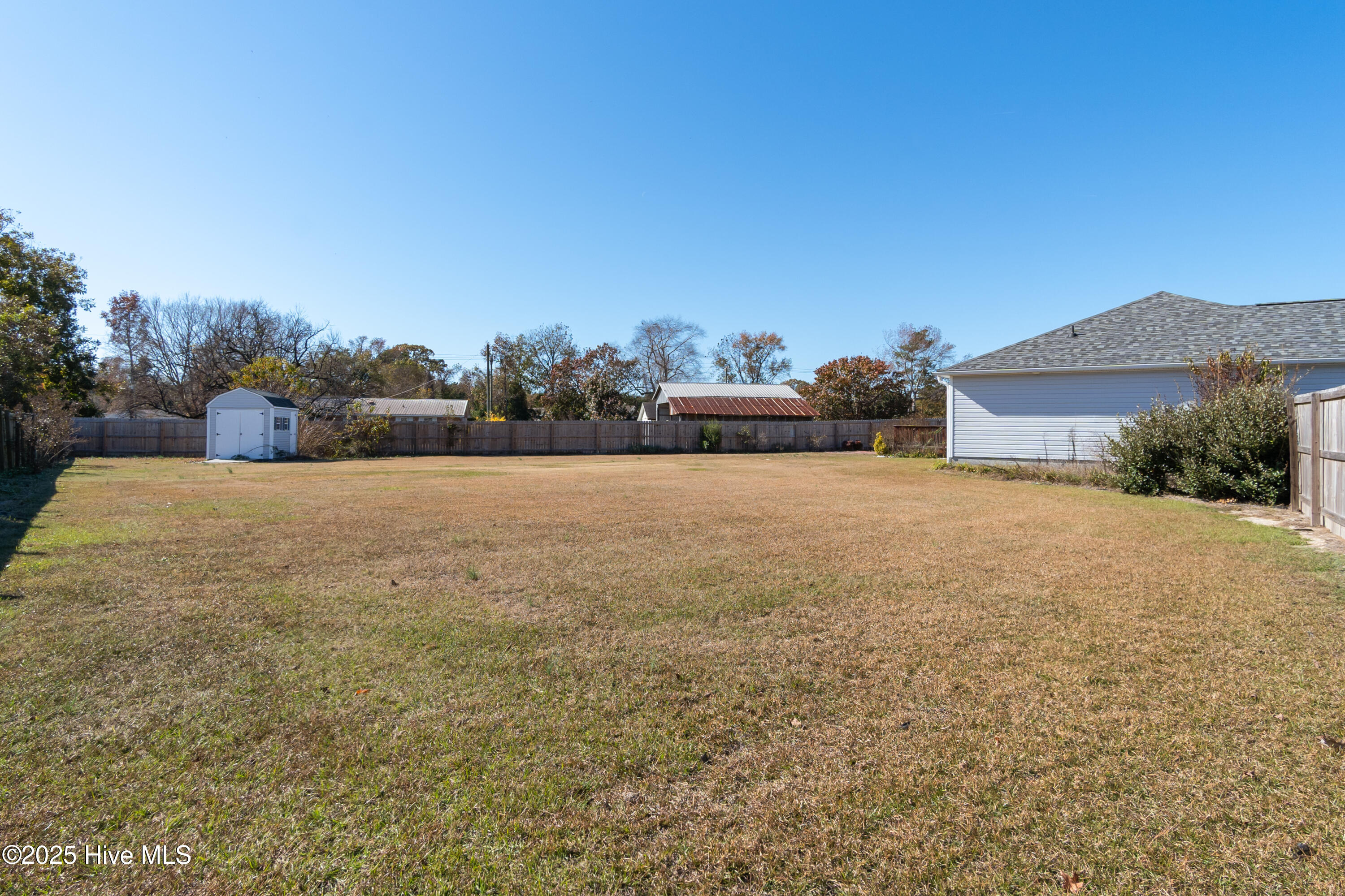 100542382 | Photo 45