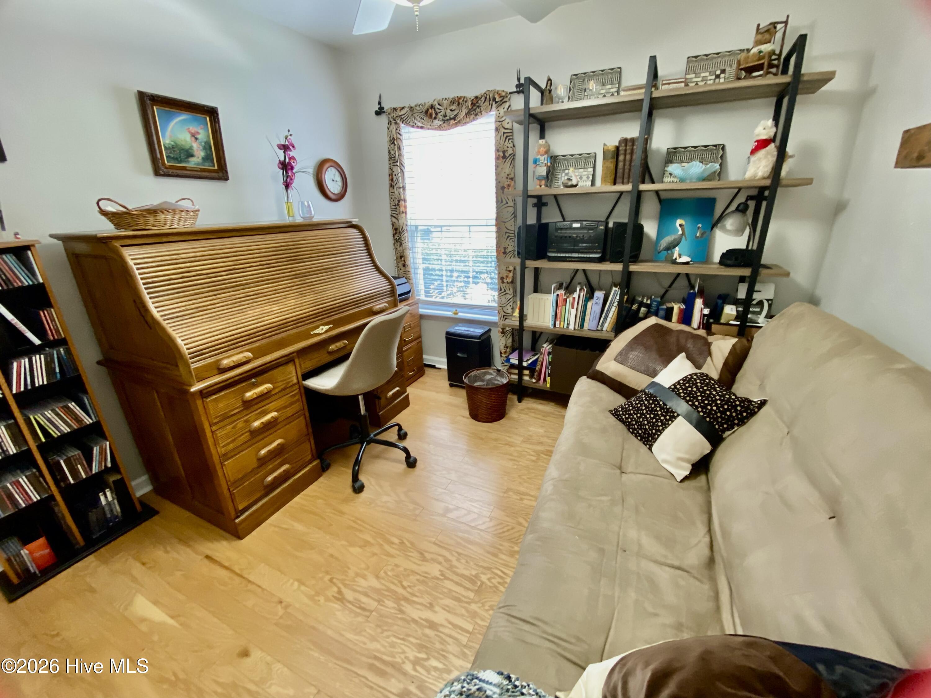 100555896 | Photo 36