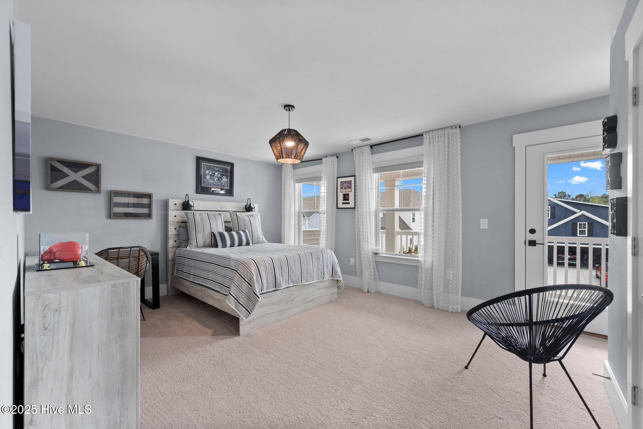 100545620 | Photo 34