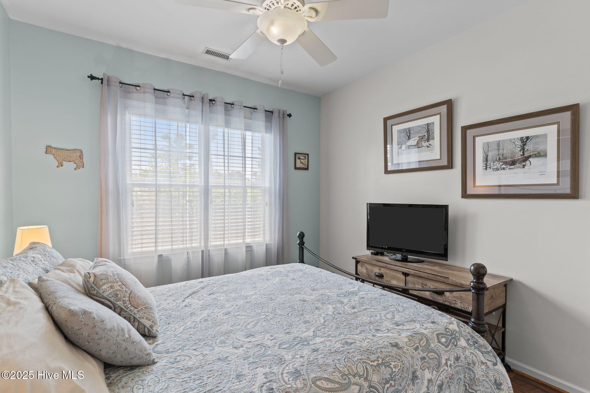 100522397 | Photo 22