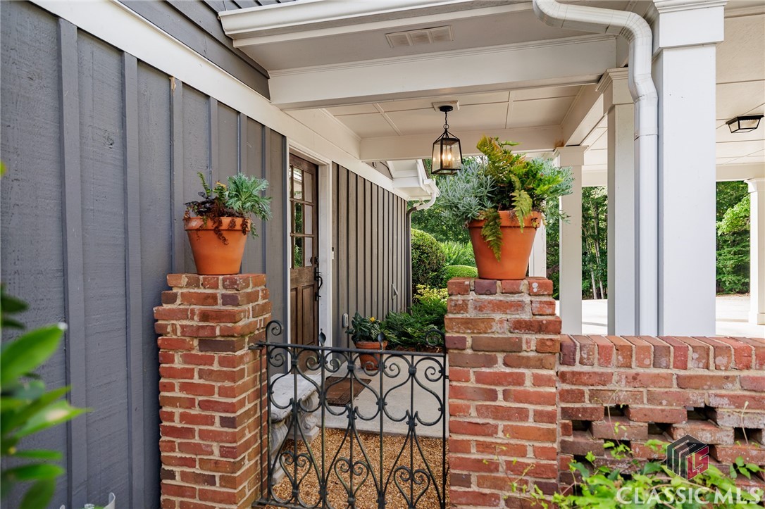 1060 Woodhollow Lane