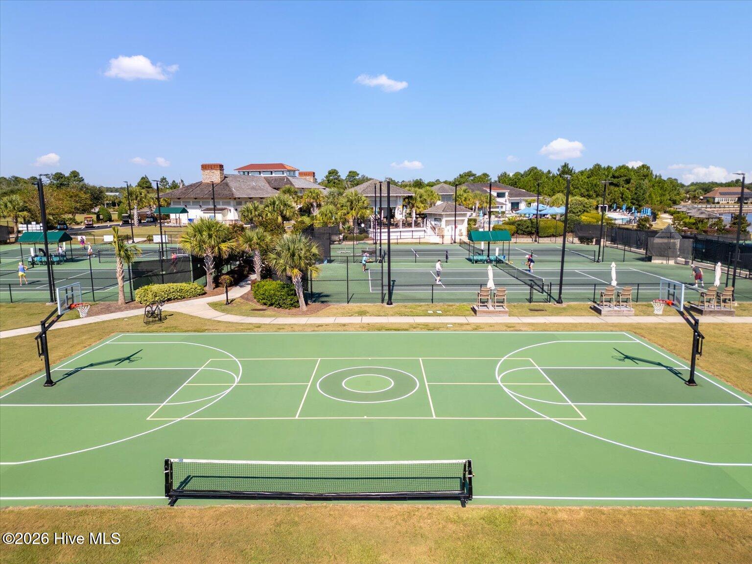 100551356 | Photo 33