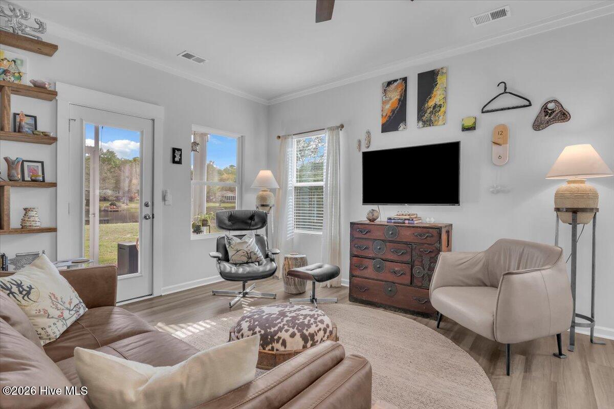 100566058 | Photo 26