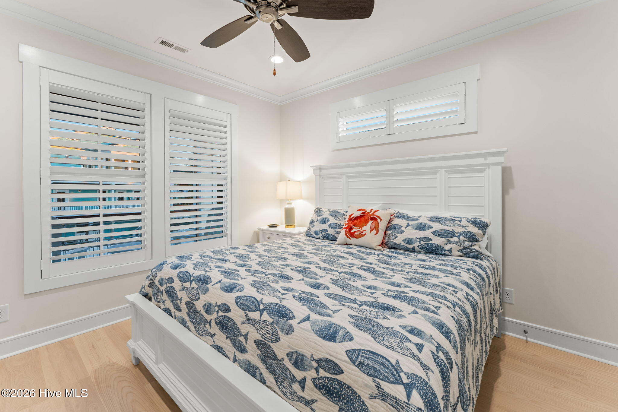 100550371 | Photo 38