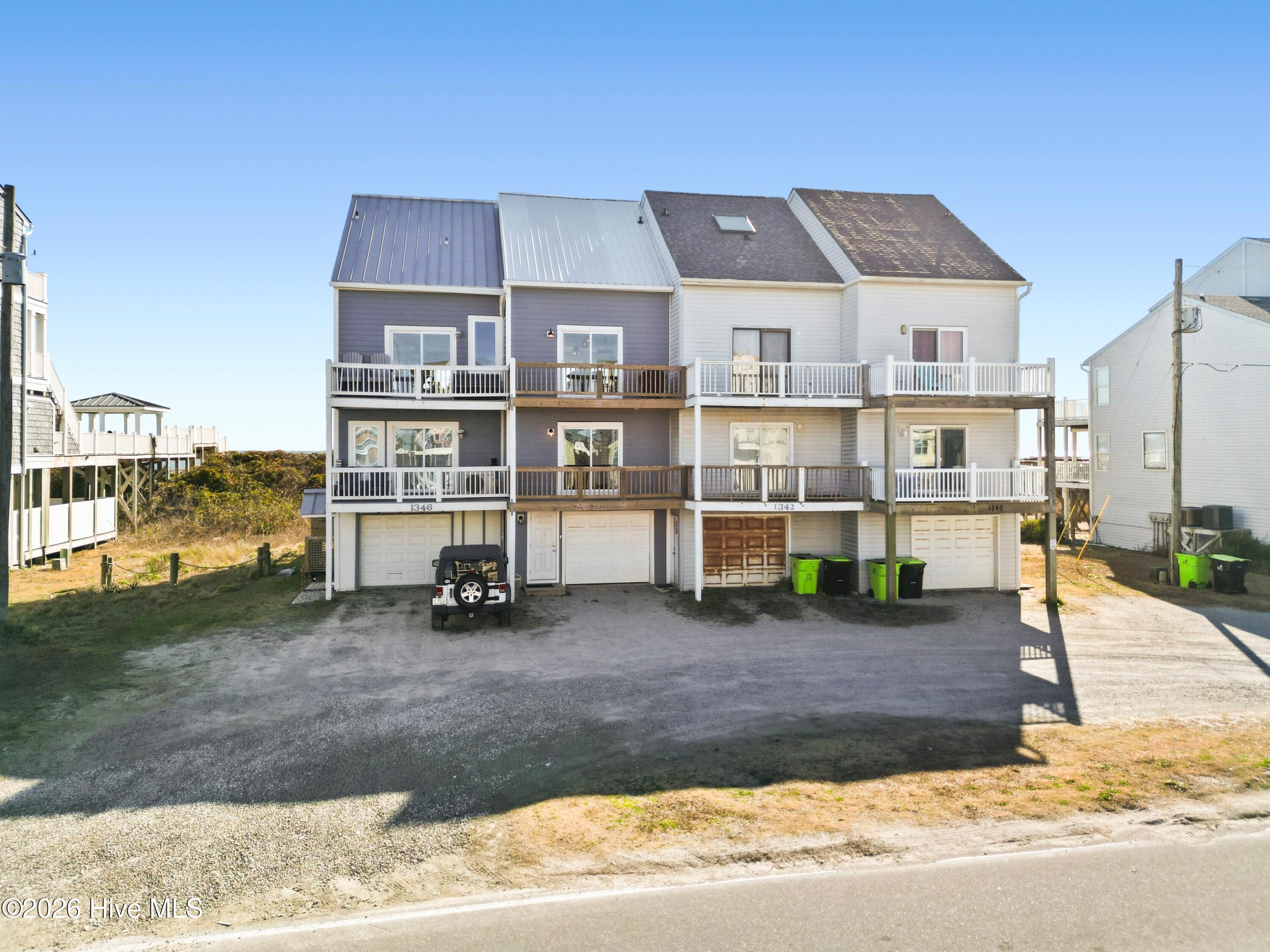 100547634 | Photo 61