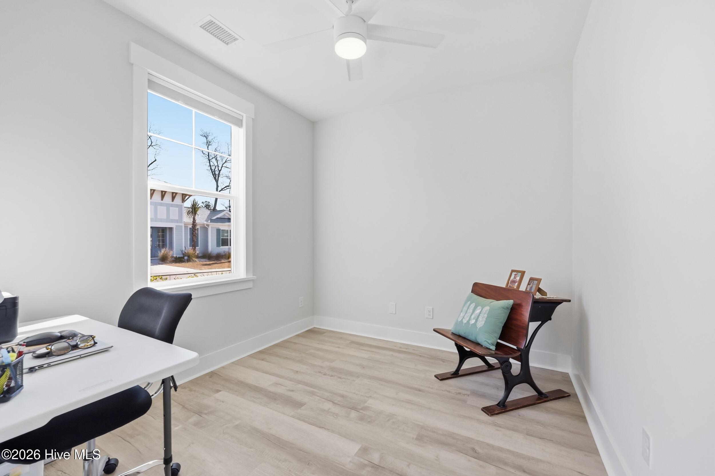 100557442 | Photo 23