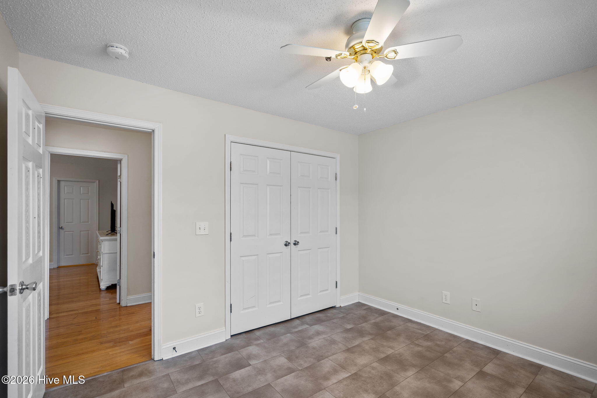 100552378 | Photo 31