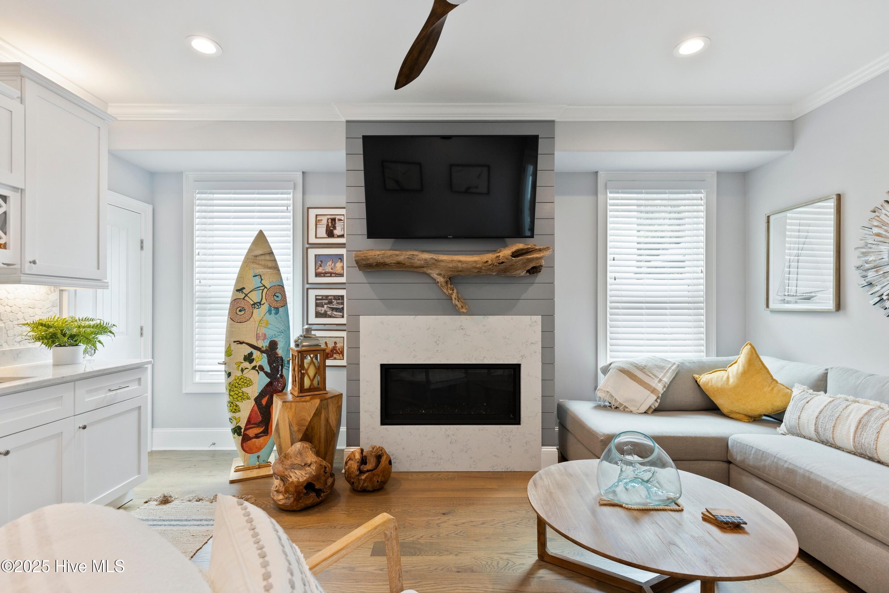 100532410 | Photo 54