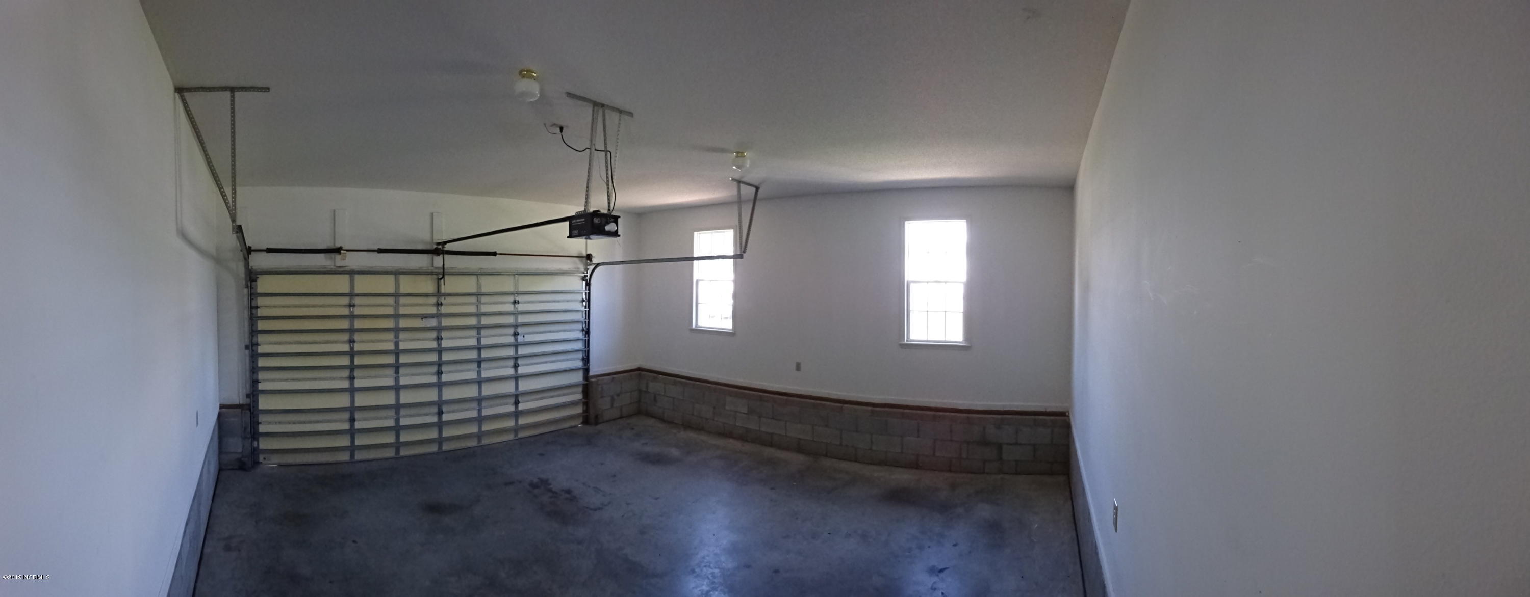 100543954 | Photo 30