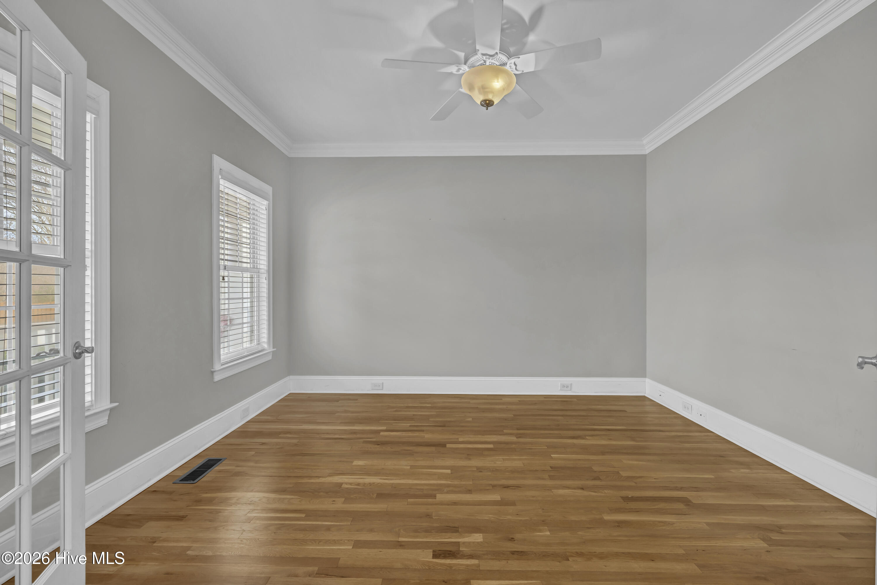 100555649 | Photo 19