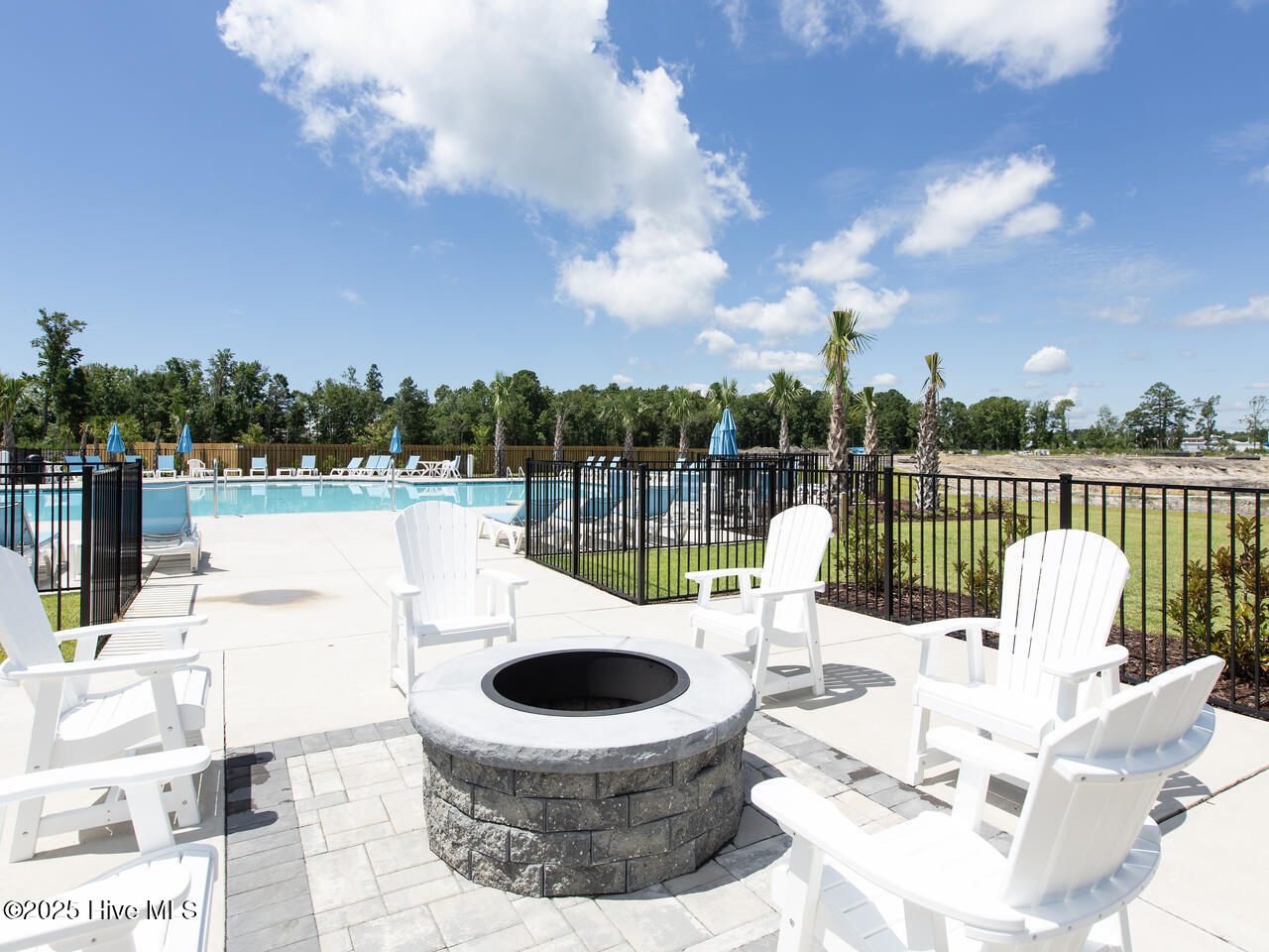 100505726 | Photo 44