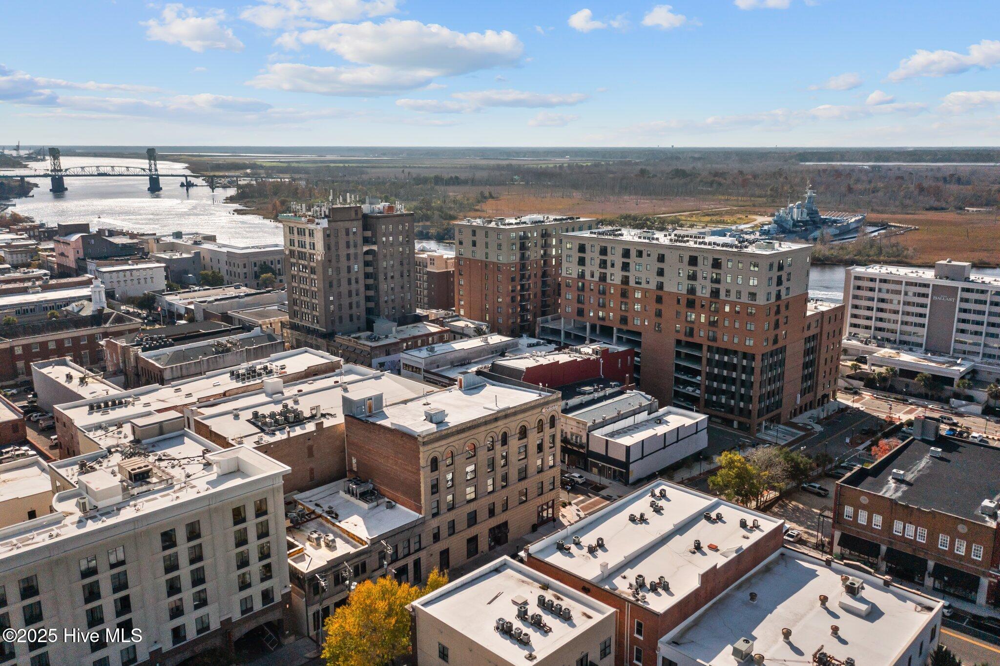 100543966 | Photo 44