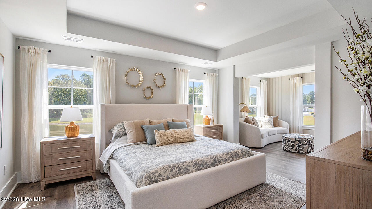 100567119 | Photo 21