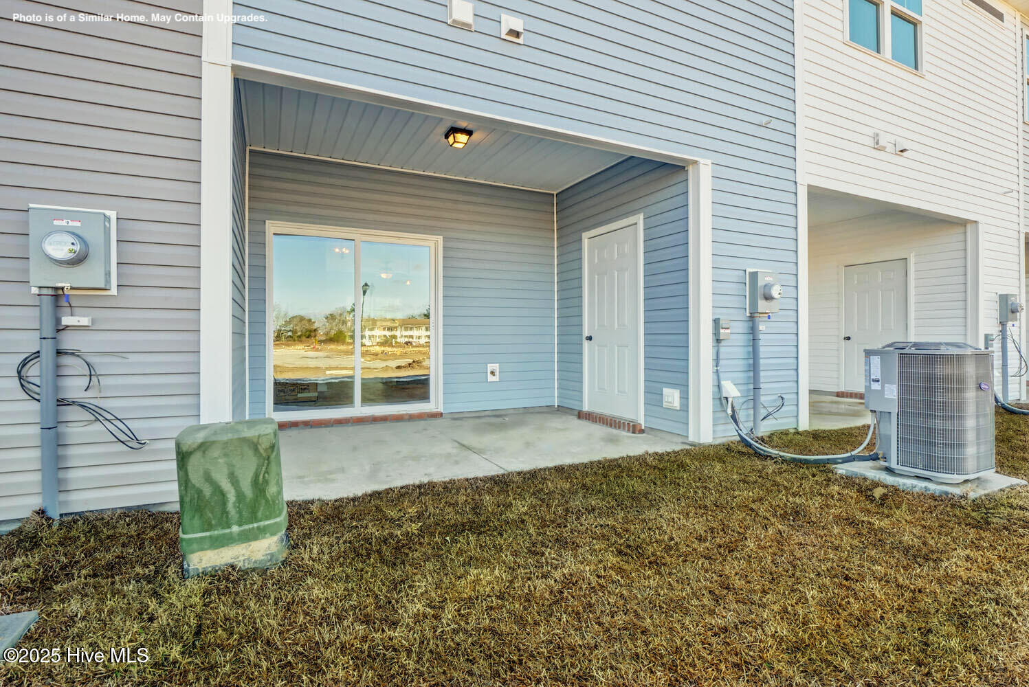 100537571 | Photo 26