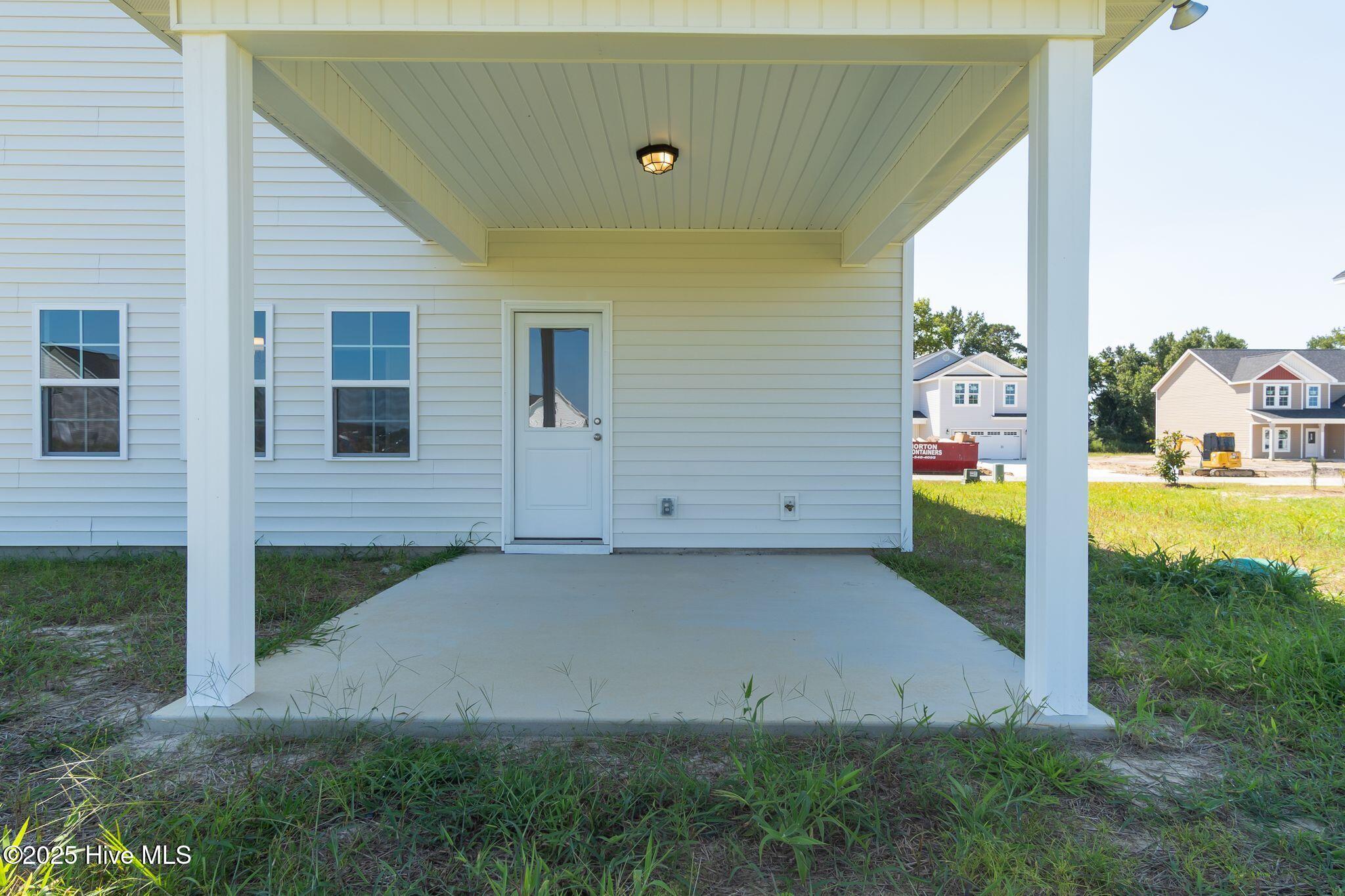 100496032 | Photo 43