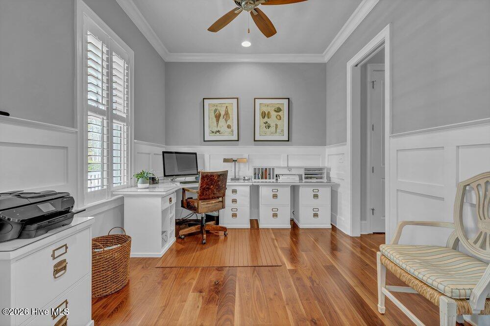 100563966 | Photo 12