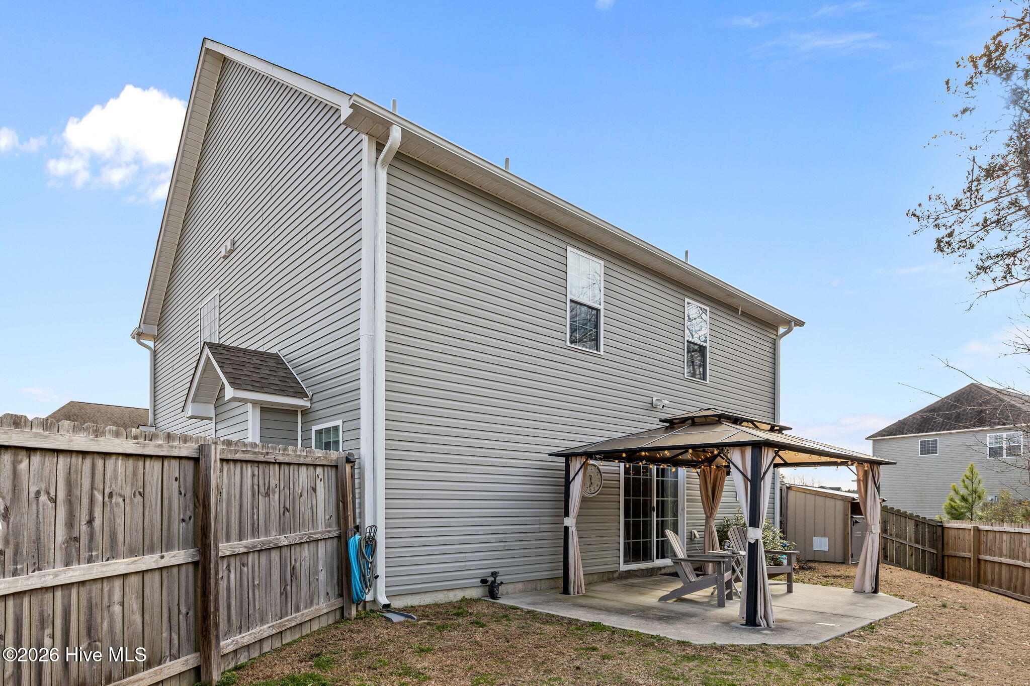 100551415 | Photo 39