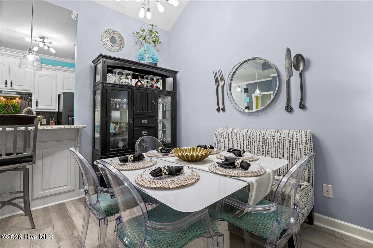 30-104 Oxford Dr-30