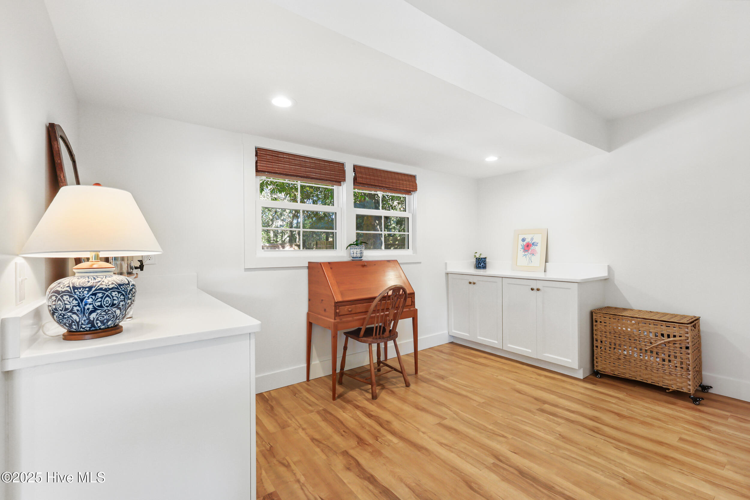 100545776 | Photo 26