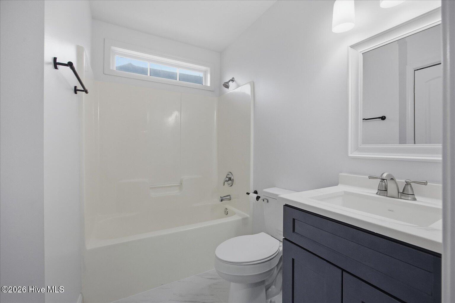 100557430 | Photo 36