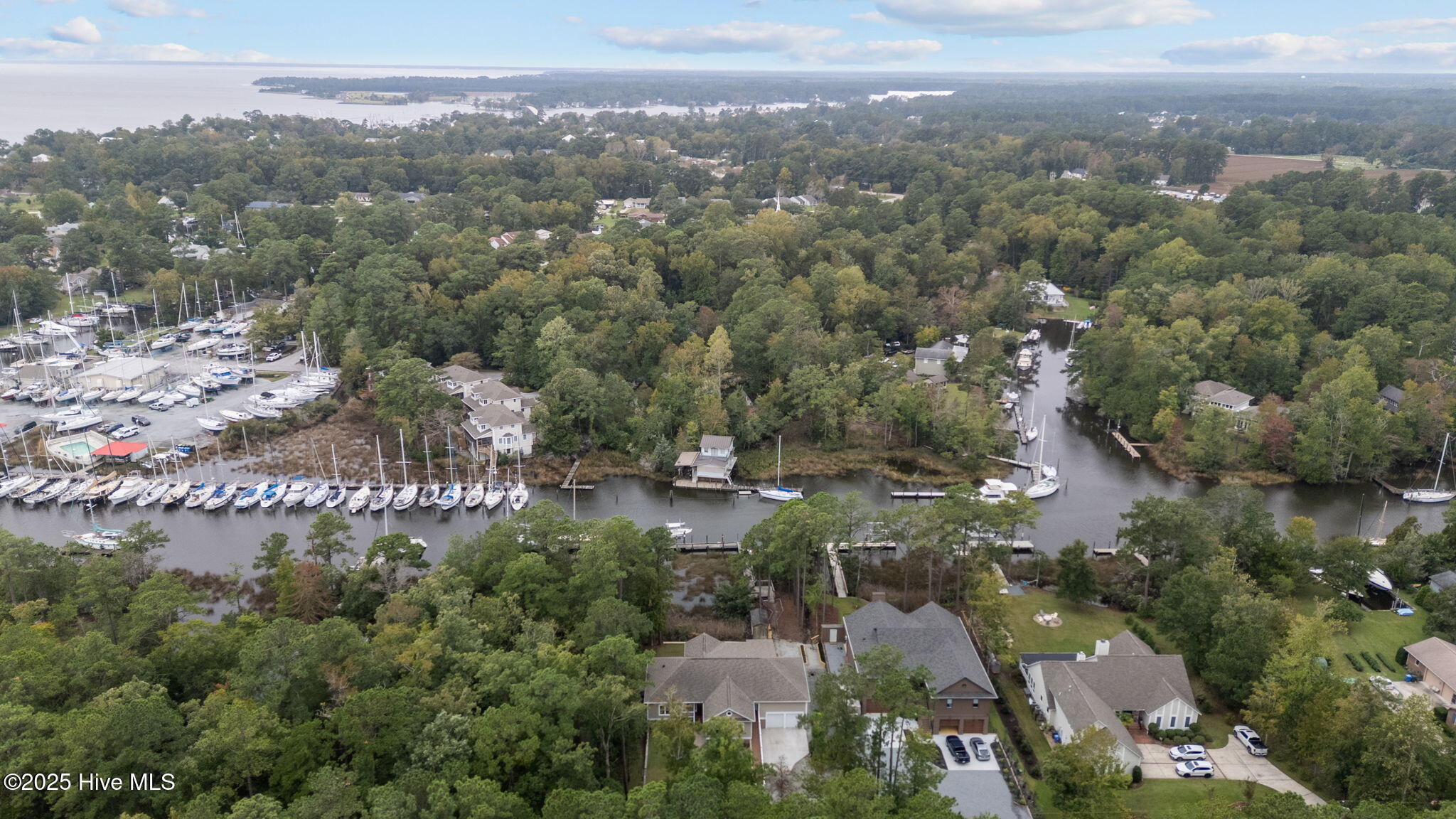 402 Whittaker Point Road,Oriental