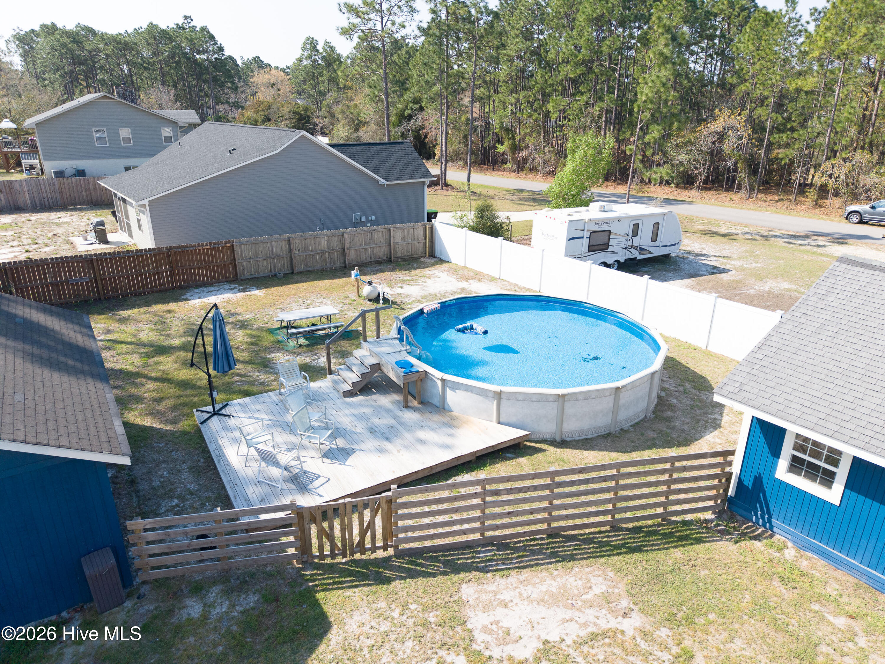 100563534 | Photo 34