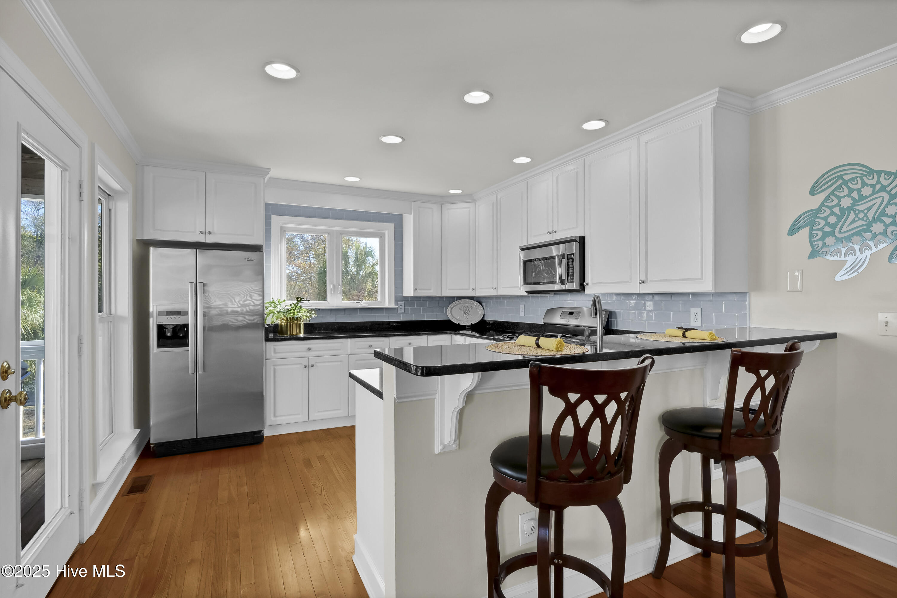 100497628 | Photo 13