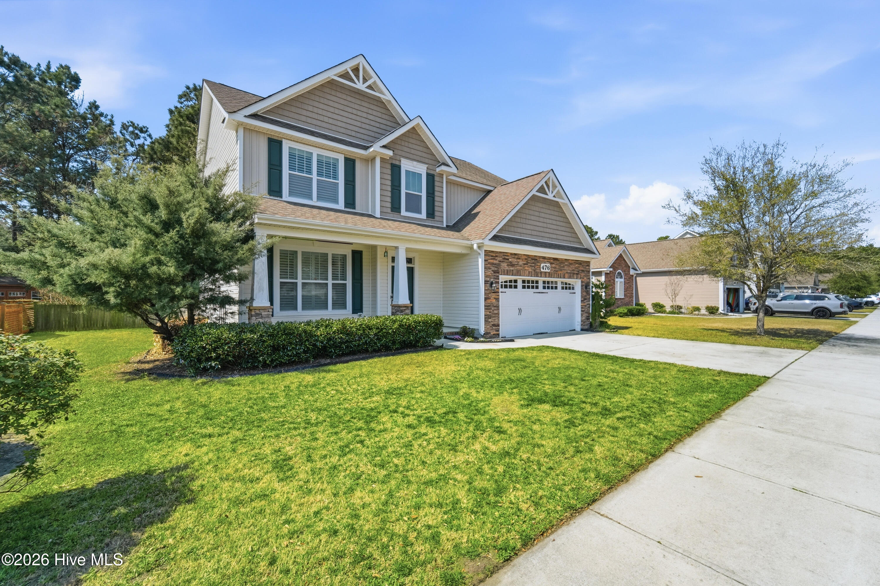 100562965 | Photo 14