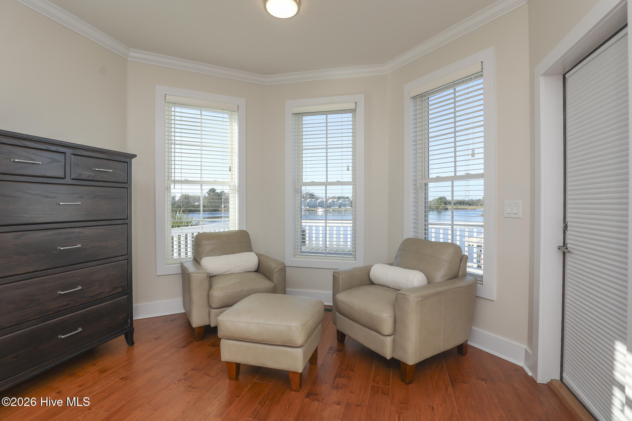 100564297 | Photo 20