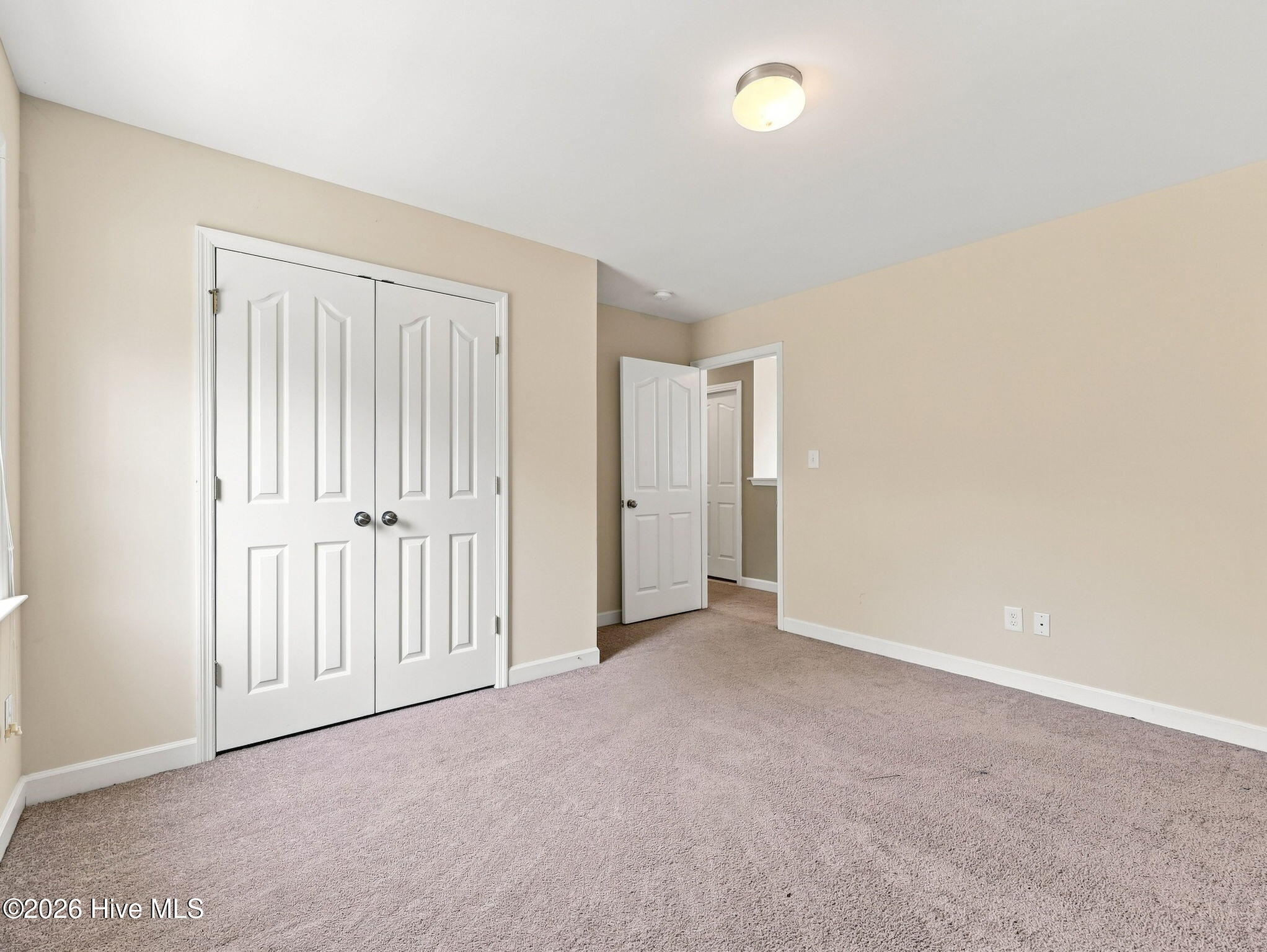 302 Squire Court,Maple Hill