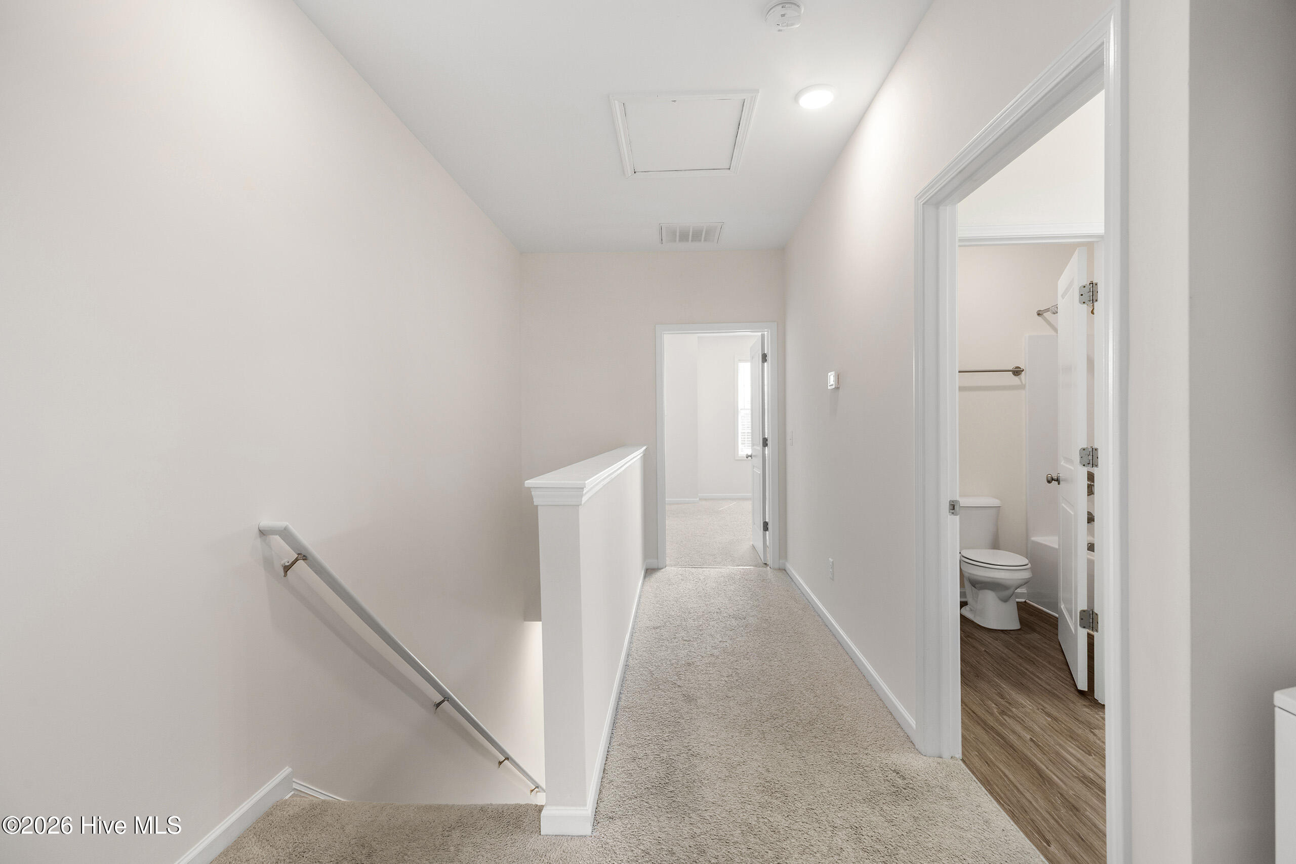 100567584 | Photo 15