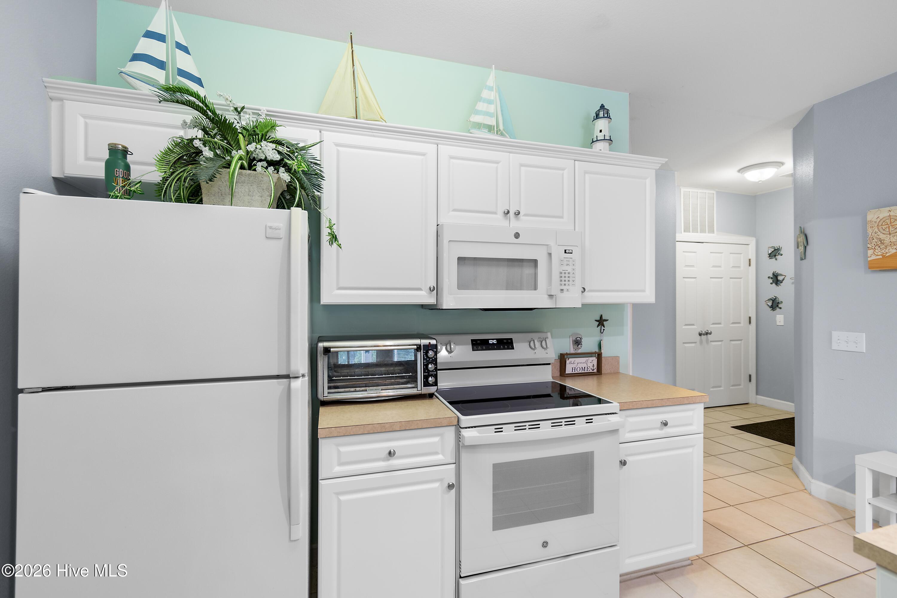 100562819 | Photo 12