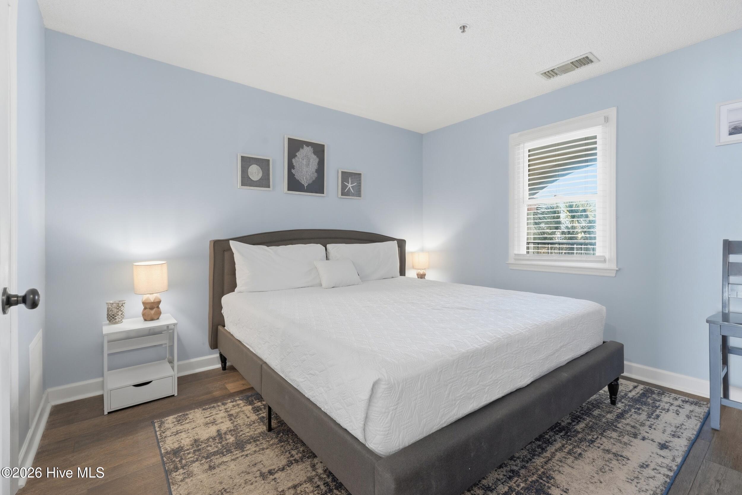 100557536 | Photo 18