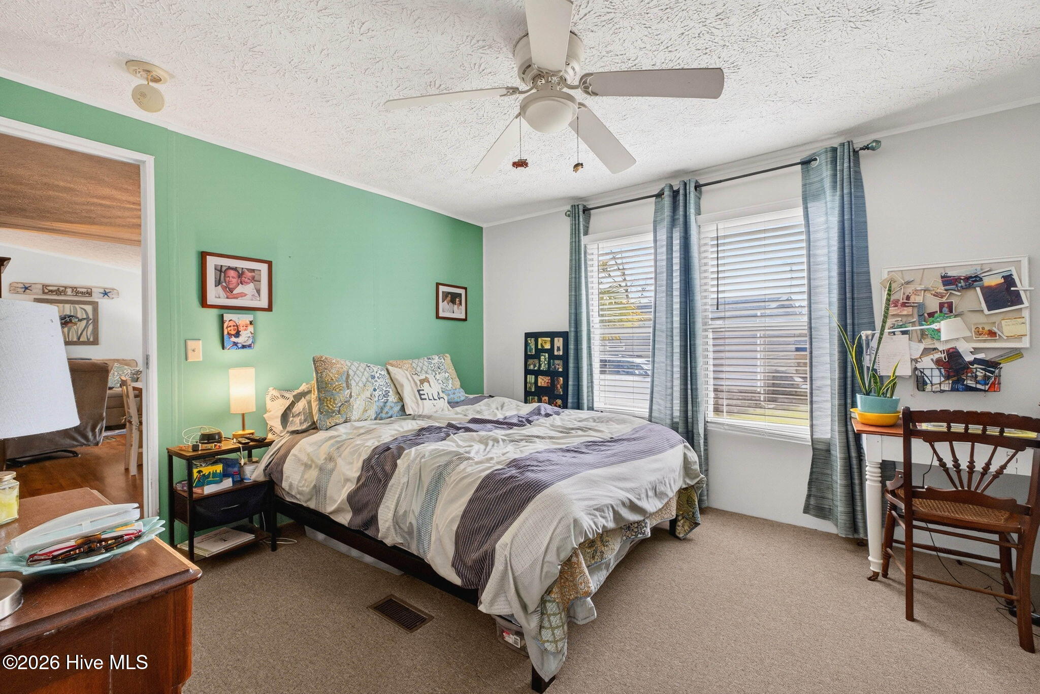 100557297 | Photo 27