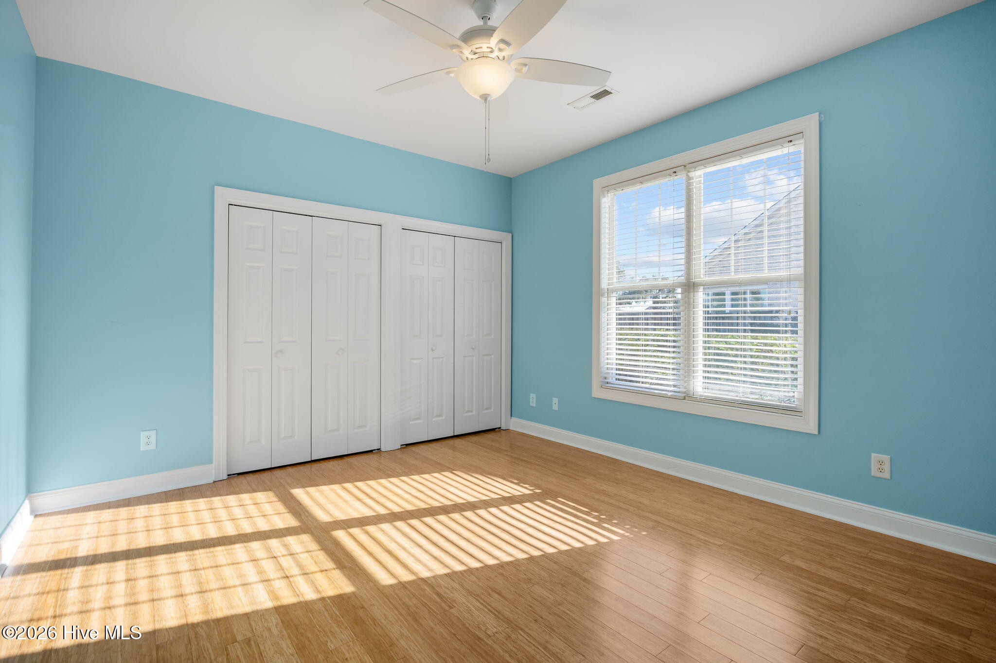 100561261 | Photo 41